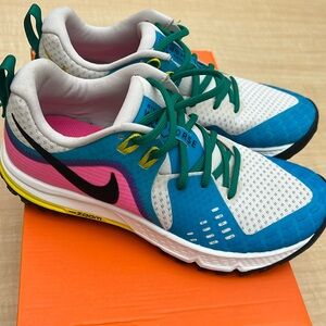 Nike Blue and Green Athletic Shoes